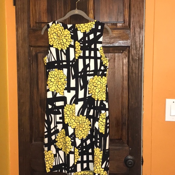 Dress Barn dress - Picture 4 of 4